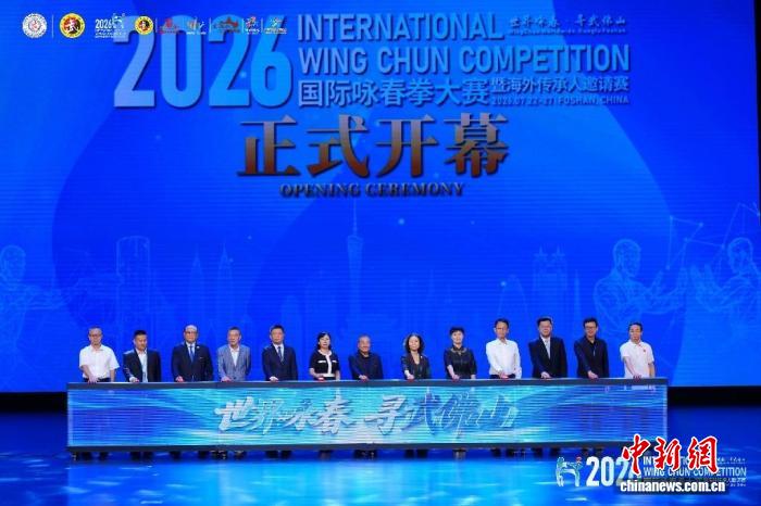 足球焦点：五大联赛最新战报与分析 - 实时比分