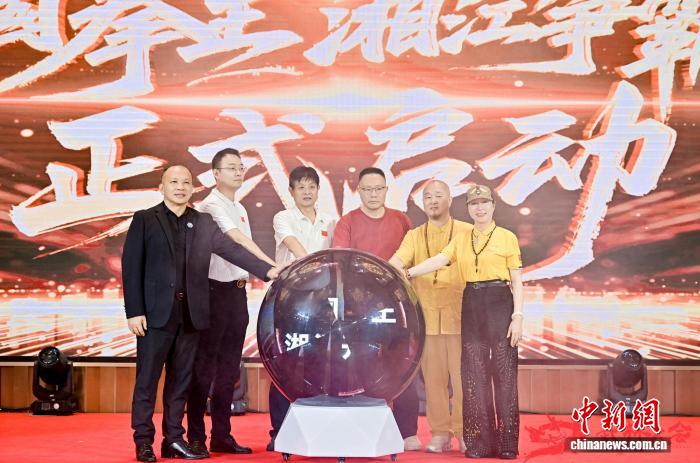 足球焦点：五大联赛最新战报与分析 - 实时比分